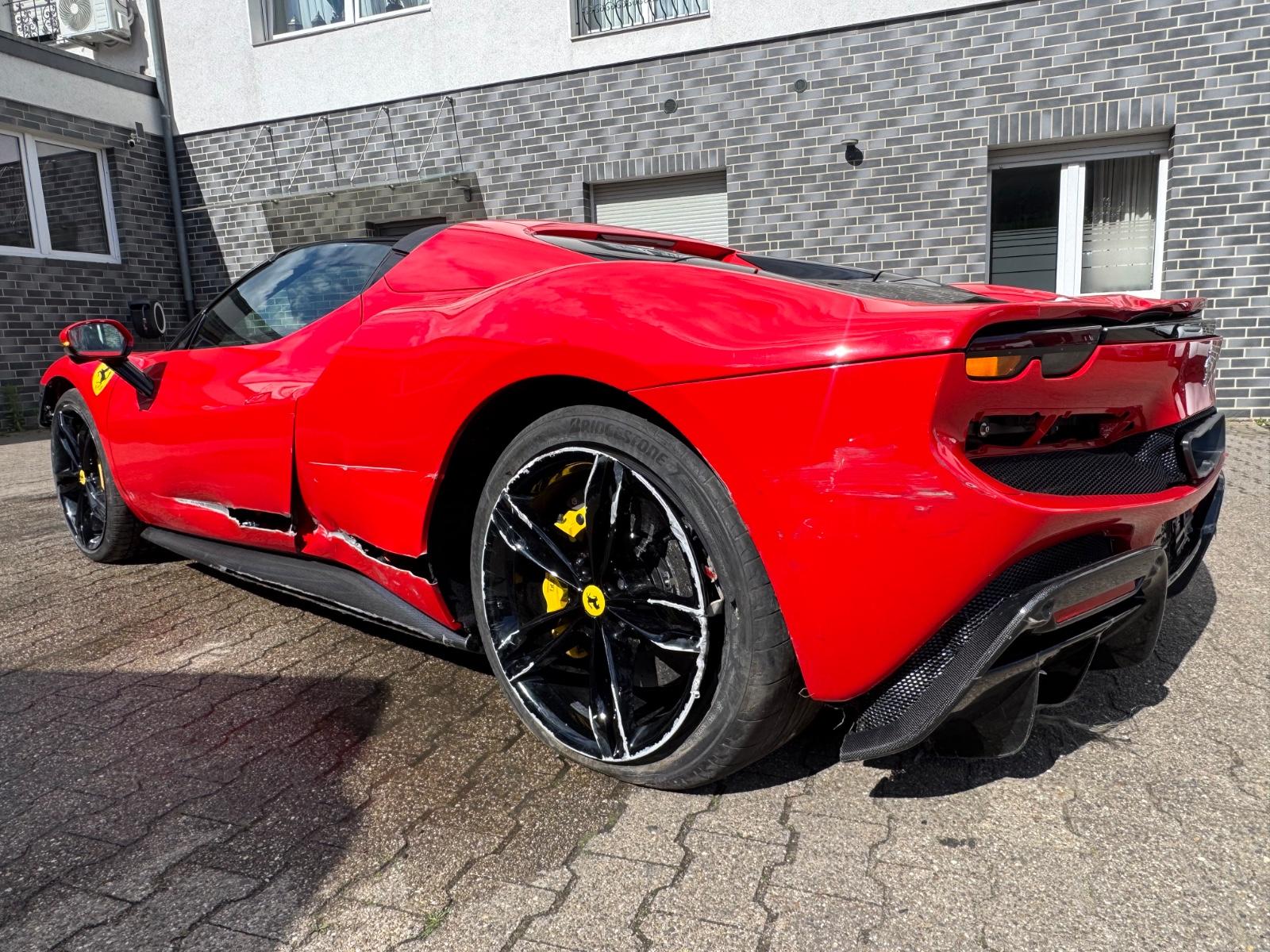 Ferrari 296 GTS