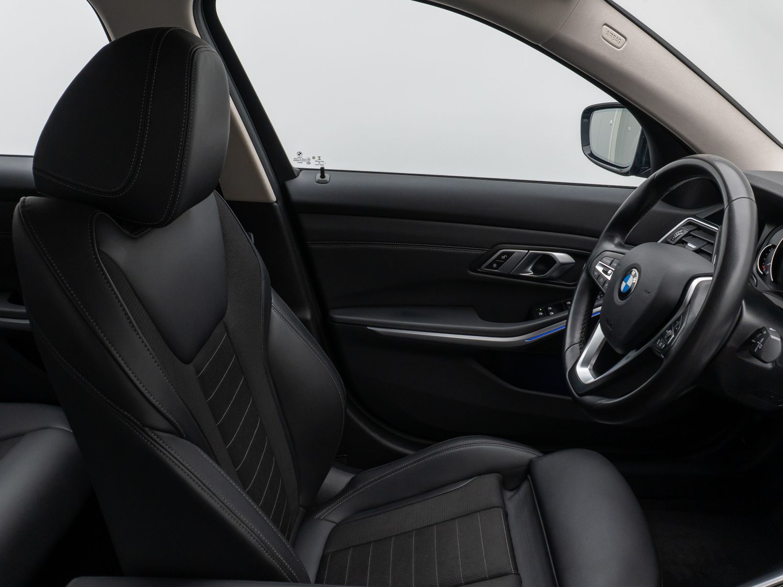 Fahrzeugabbildung BMW 320d Sport Line LED PDC Geschwindigk Indivibual