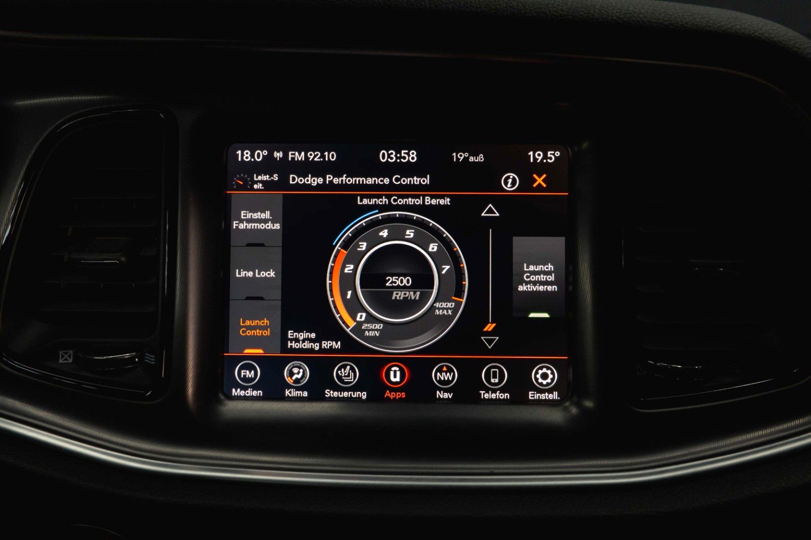 Fahrzeugabbildung Dodge Challenger 5.7 V8 R/T SRT Performance 6-Gang 19%