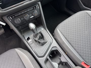 Volkswagen Tiguan - 10
