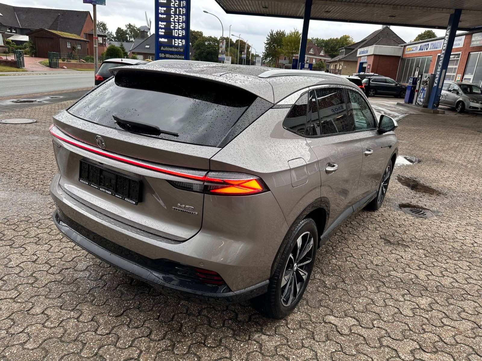 Fahrzeugabbildung MG HS 1.5 Luxury Hybrid APP/Navi/Kamera/Totwinkel