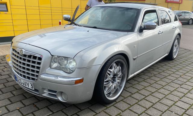 Chrysler 300C Touring 3.0 CRD Autom. -