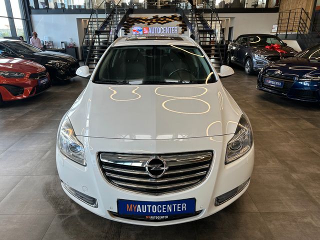 Opel Insignia A Sports Tourer Sport 4x4 *Xenon*1Hand*