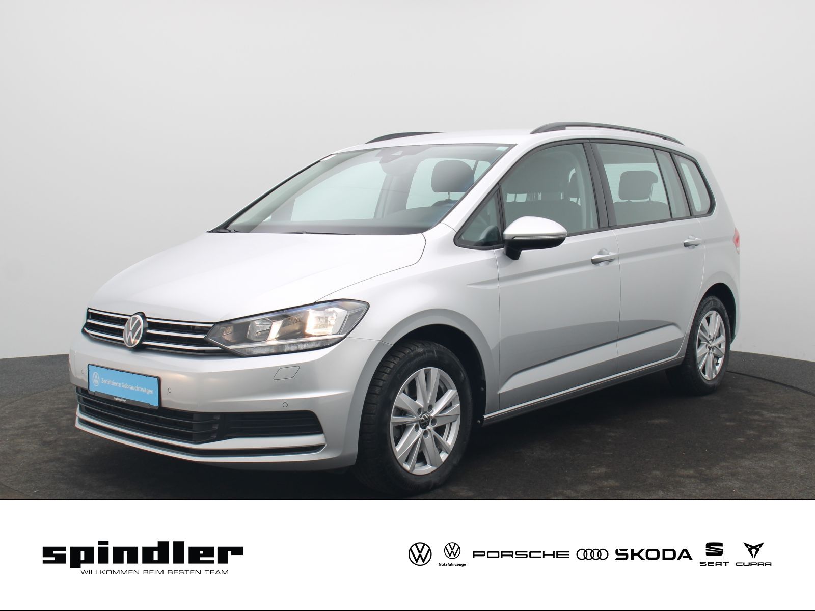 Volkswagen Touran Comfortline 1.5 TSI DSG / Navi, ACC, SHZ
