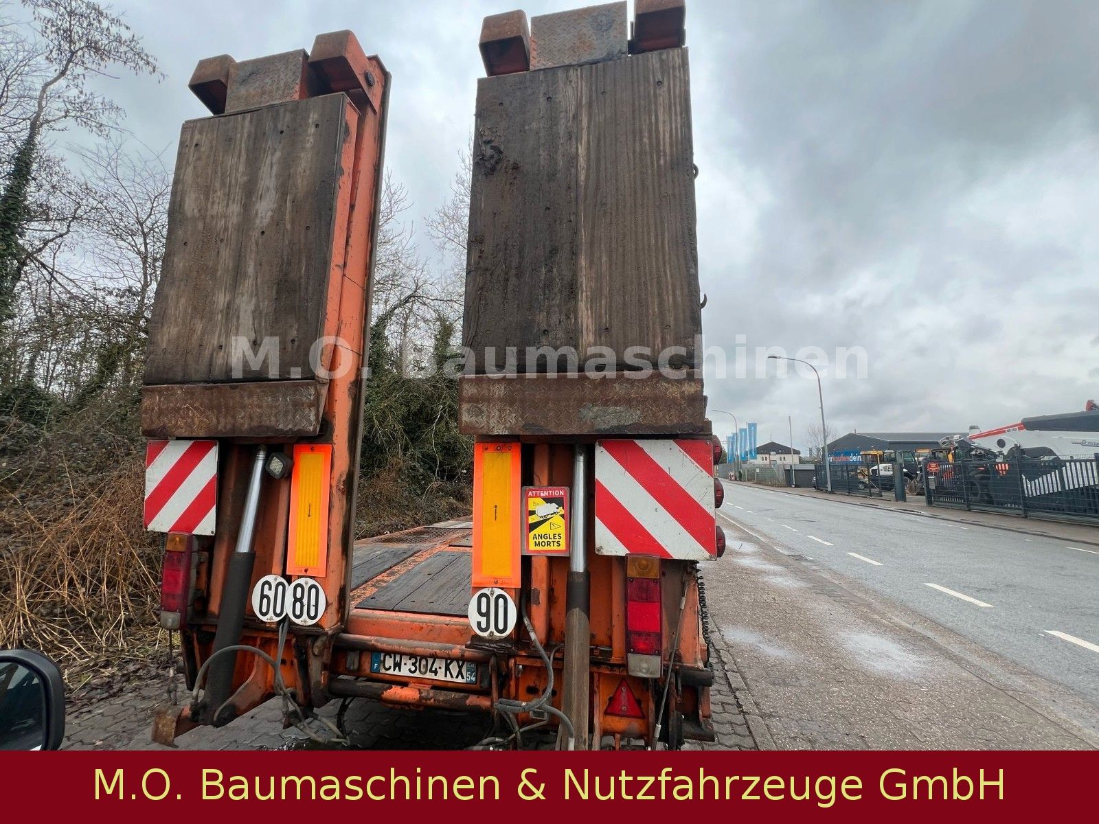 Fahrzeugabbildung Kaiser S450 / Hydr. Rampen / 3 Achser / Luft