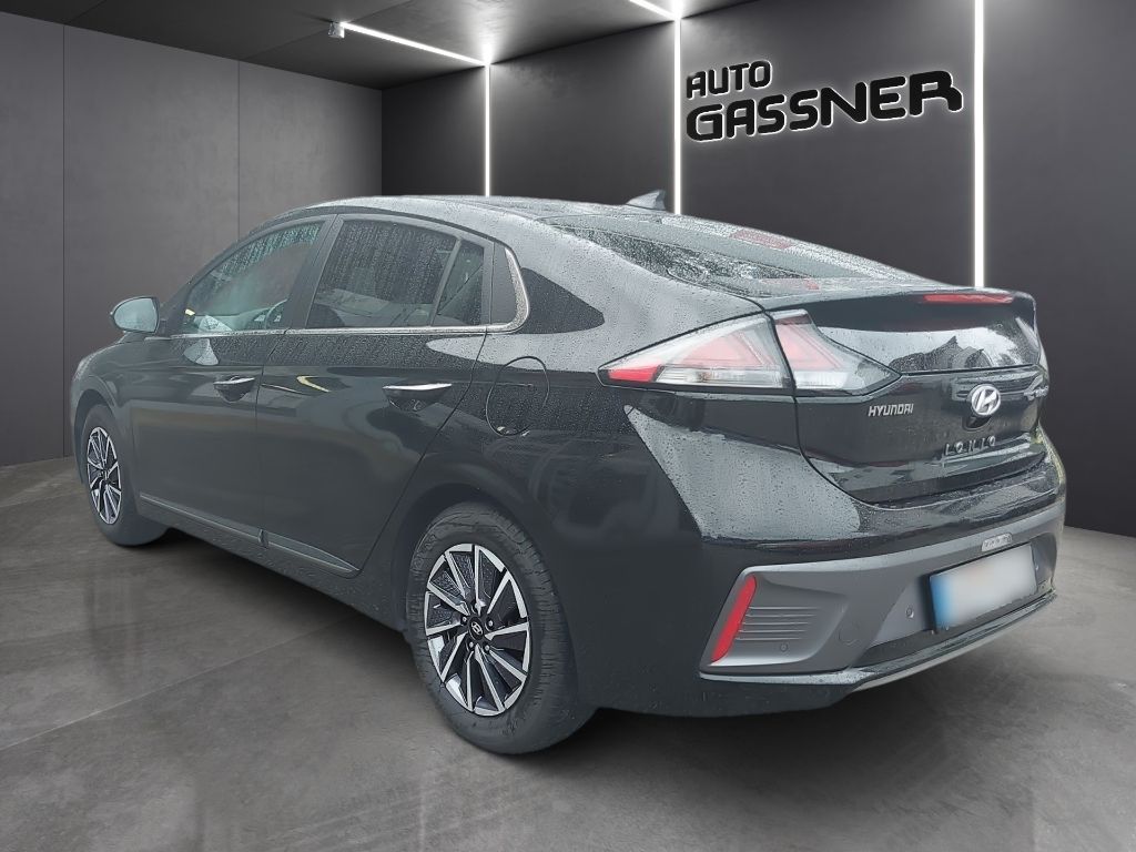 Fahrzeugabbildung Hyundai IONIQ Elektro Style 38 kWh