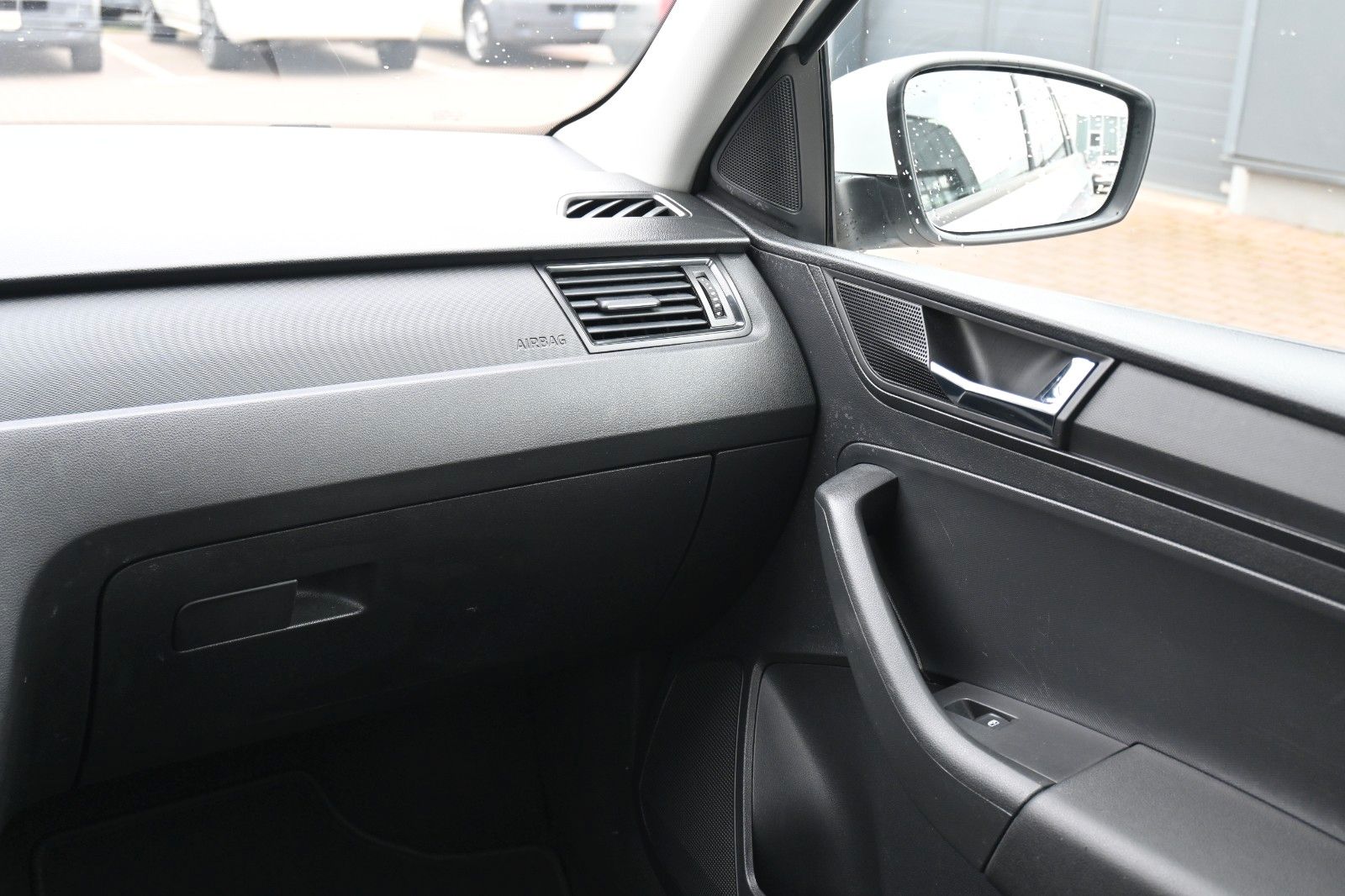 Fahrzeugabbildung SKODA Rapid Spaceback Cool Edition 1.0 TSI