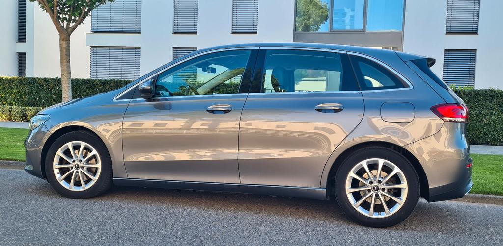Mercedes-Benz B 200