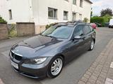 BMW 318 Baureihe 3 Touring 318i/TOPZUSTAND/TÜV:NEU - BMW 318 aus 2006: Kombi