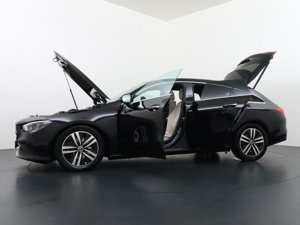 Mercedes-Benz CLA 200 Shooting Brake Business Solution Luxury