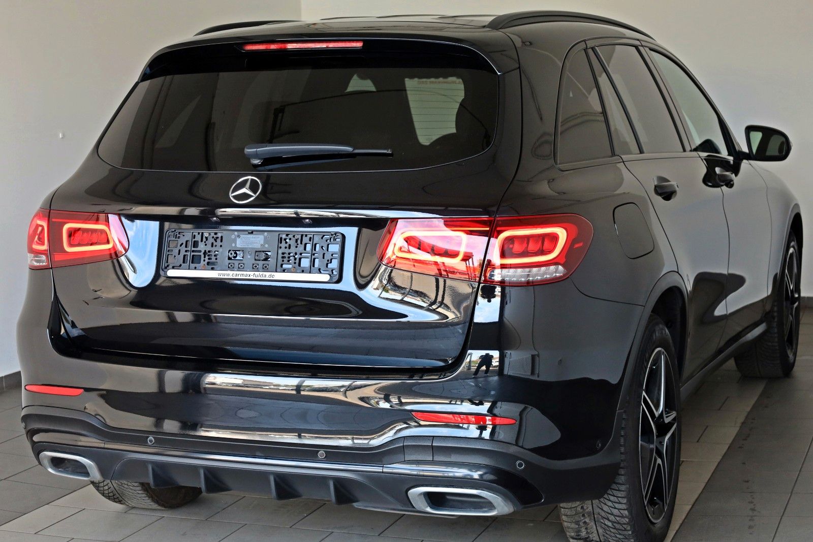 Fahrzeugabbildung Mercedes-Benz GLC 200d AMG Line TLeder,Navi,LED,Night/Park Pak