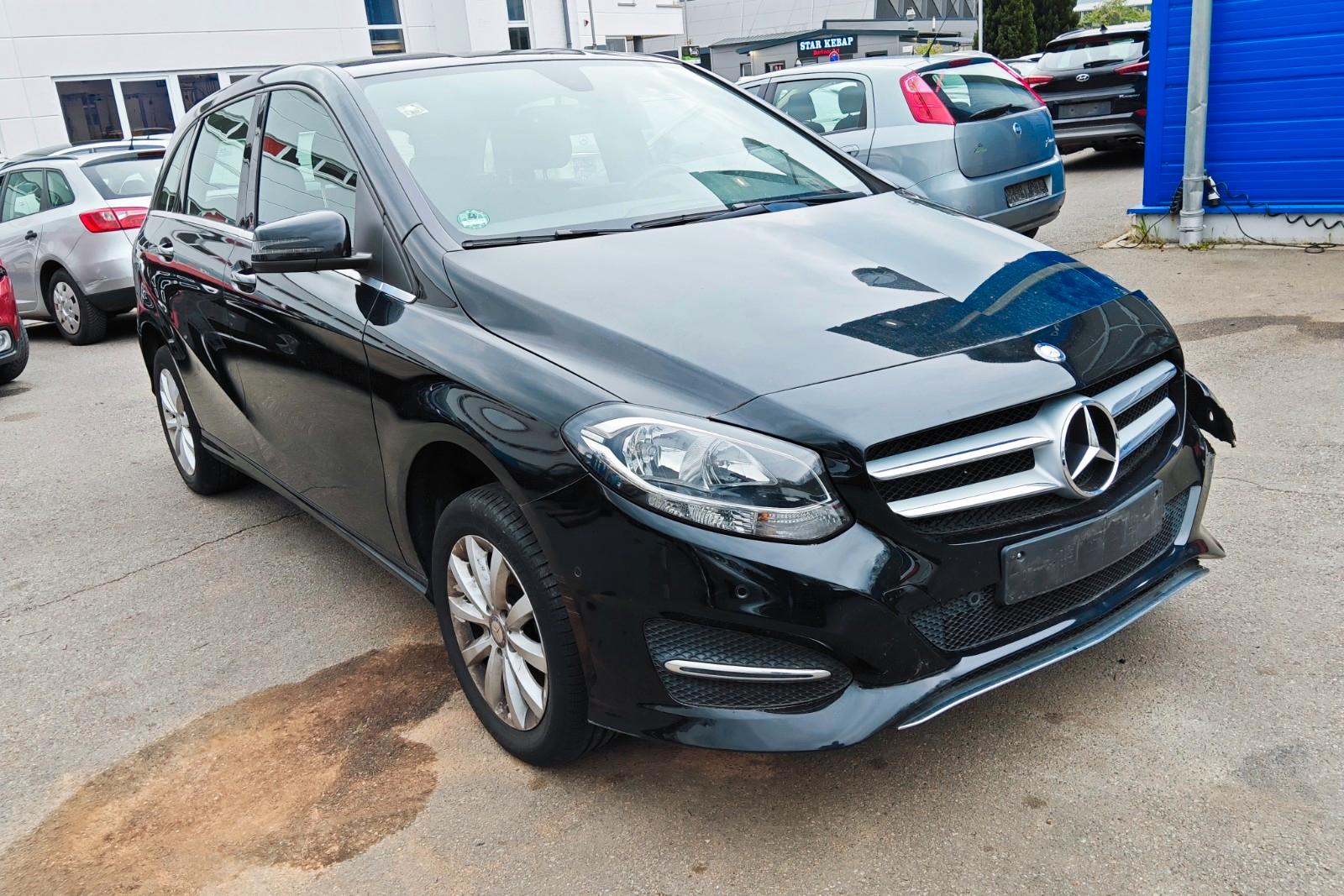 Mercedes-Benz B 180  Unfall