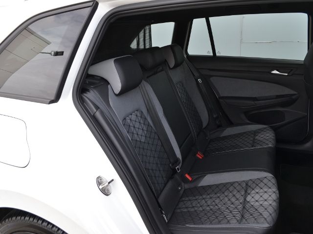 Golf VIII Variant 2.0 TSI DSG 190 PS R-Line BLAC