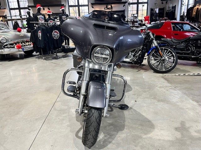 Fahrzeugabbildung Harley-Davidson FLHXS Street Glide 103 CUI
