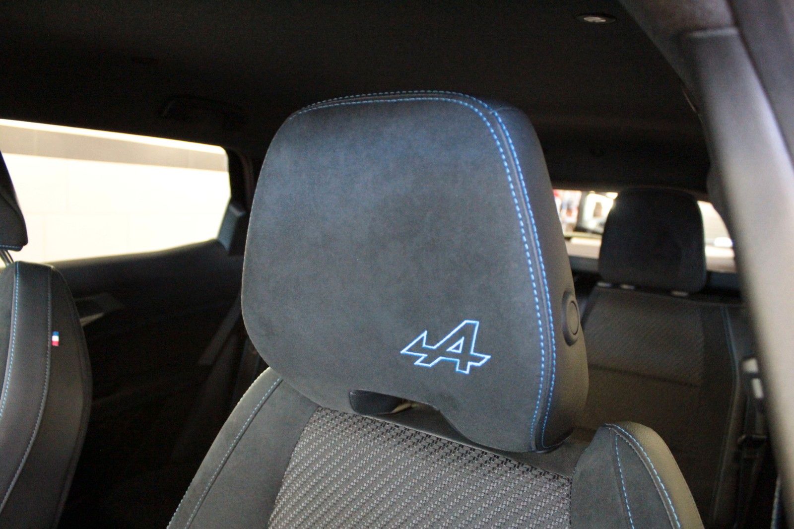 Fahrzeugabbildung Renault Espace Full Hybrid 200 Esprit Alpine 7 Sitzer