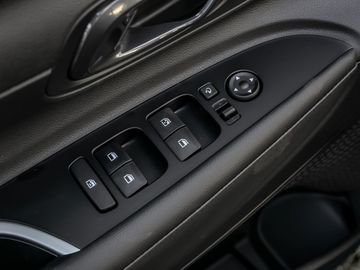 Hyundai i20 1.0 Trend FL Navi Digitales Cockpit CarPlay