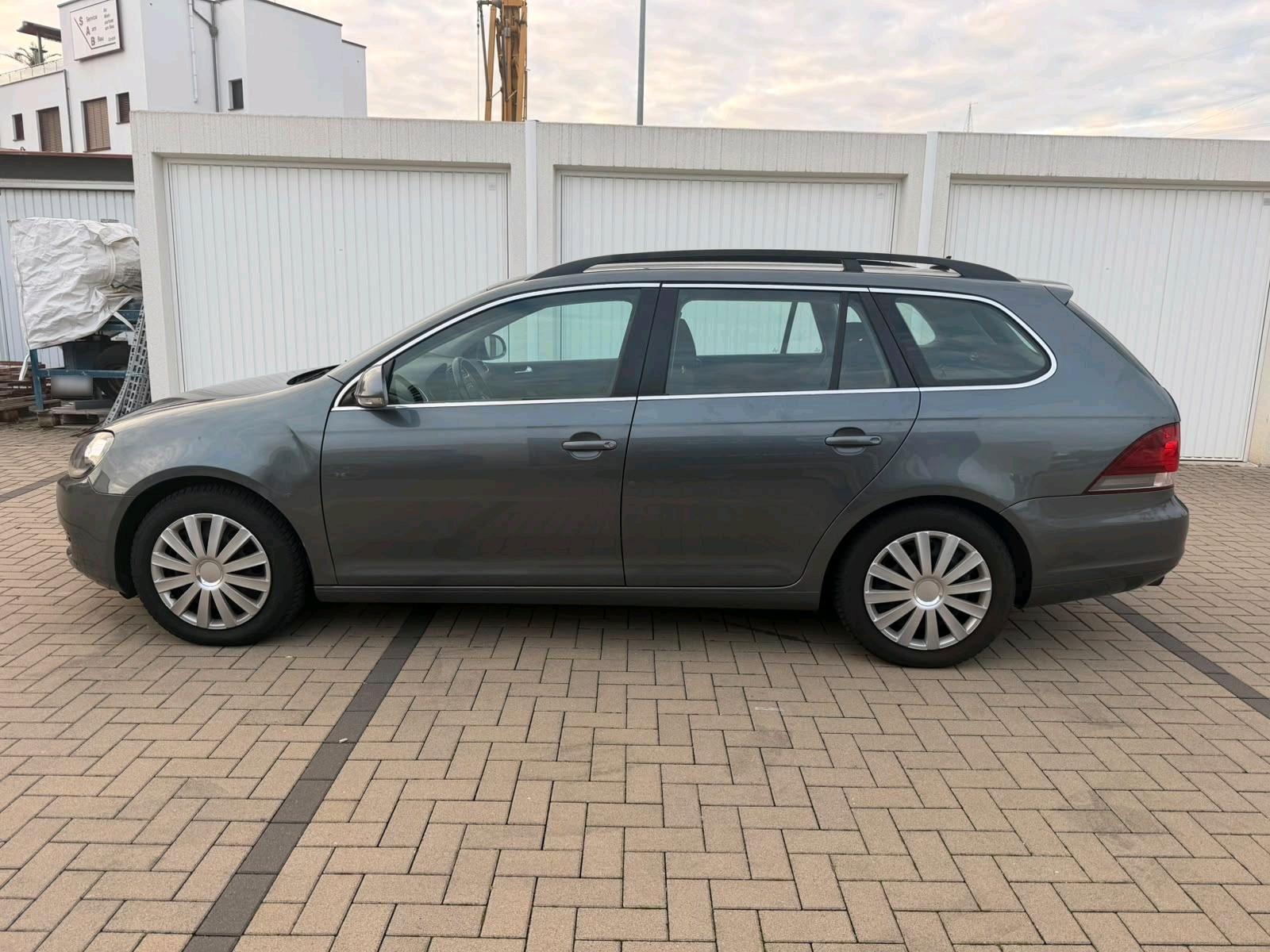 Volkswagen Golf 2010 — photo 8