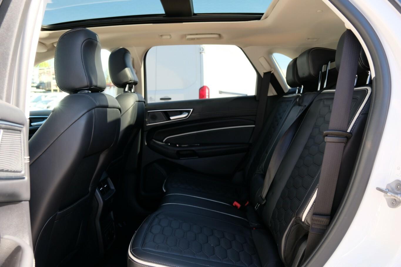 Ford Edge Vignale 4x4 Pano Standheizung