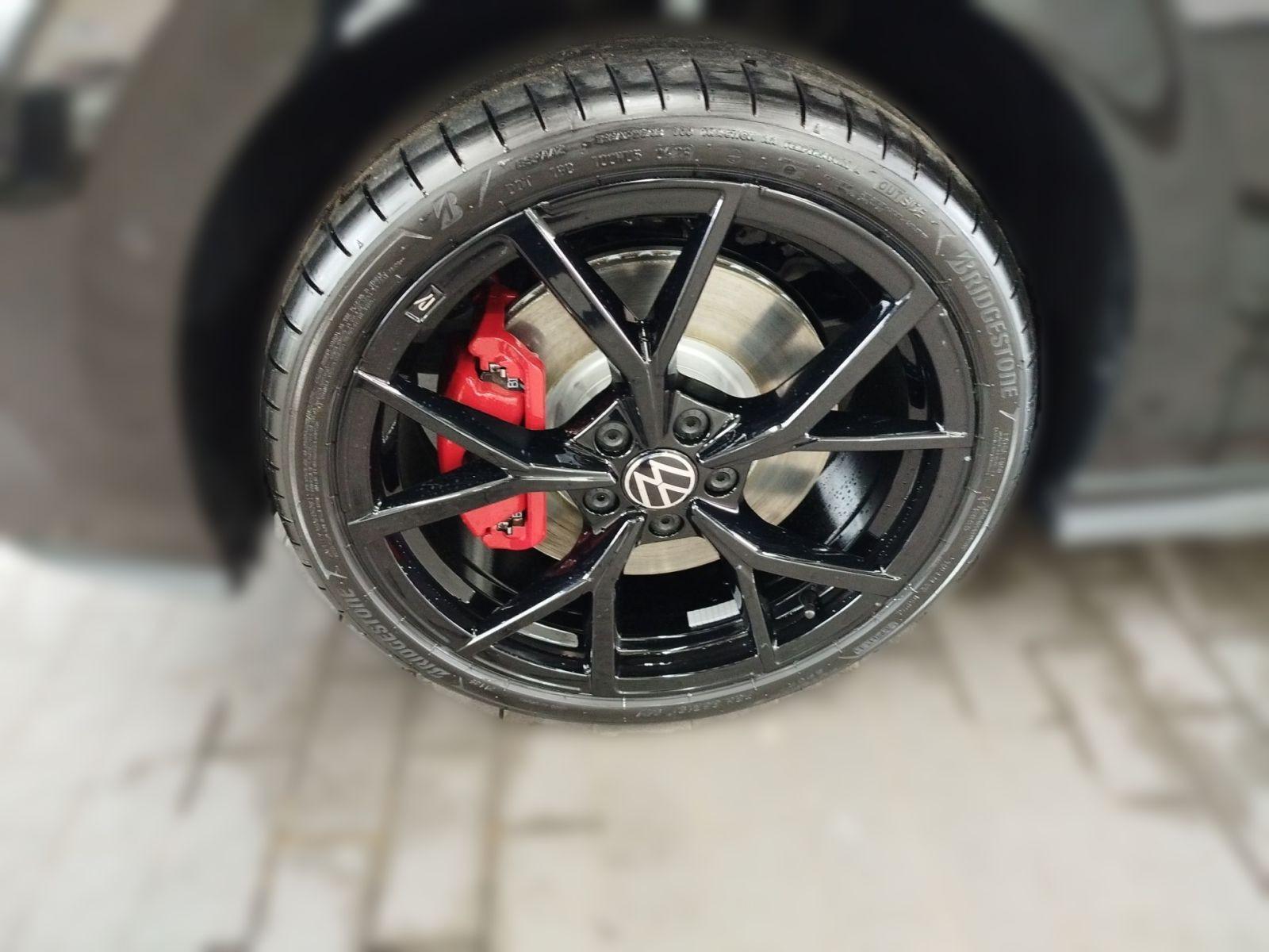 Volkswagen Golf GTI 2,0 l TSI (265 PS) |   Top Deal