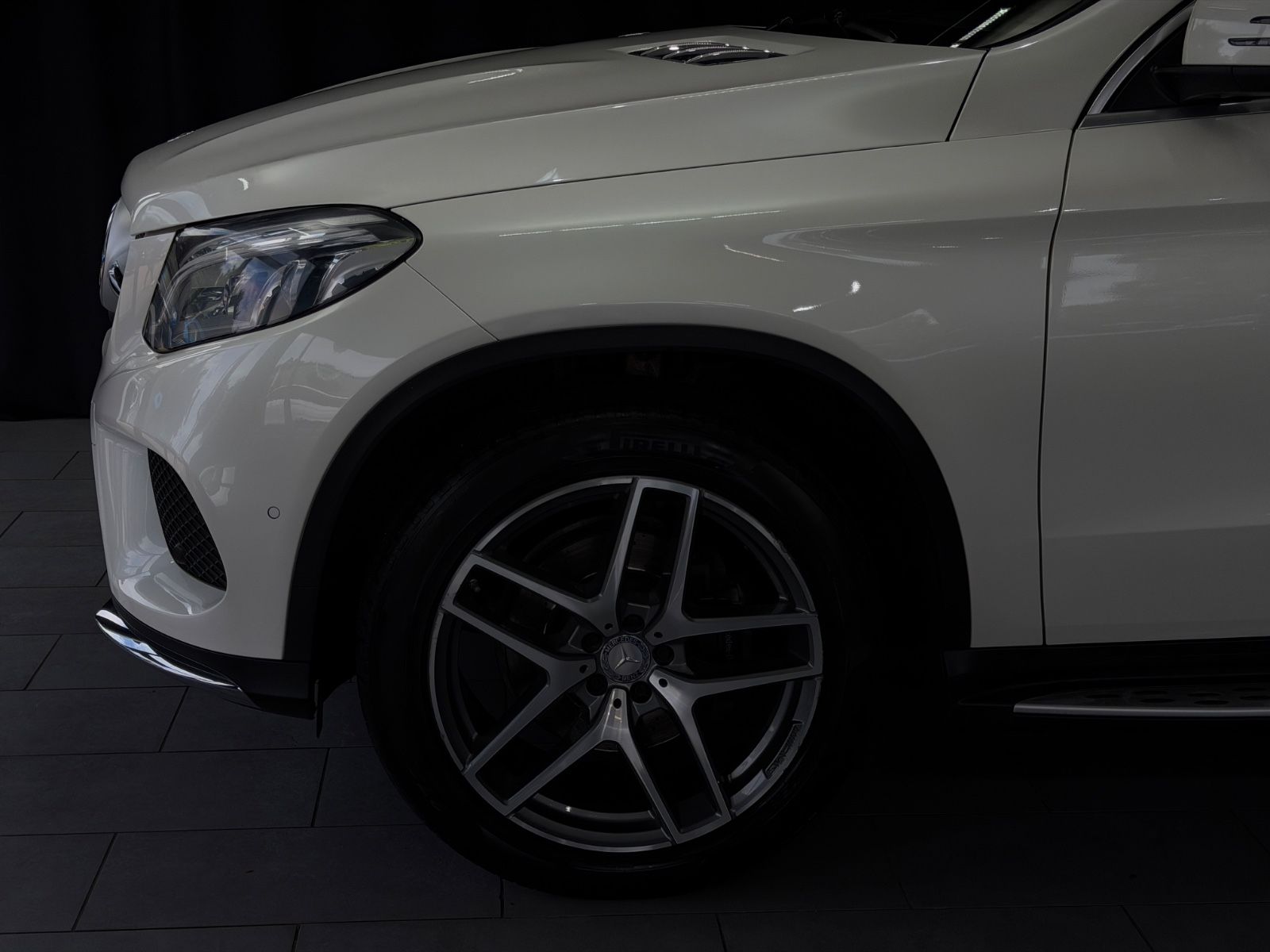 Fahrzeugabbildung Mercedes-Benz GLE 350 d Coupe 4Matic|TV|PANO|AMG-LINE|VOLL|22"