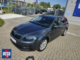 Skoda Octavia Combi 1.4 TSI DSG Joy PANO+NAVI+SITZHZG - Combi gebraucht