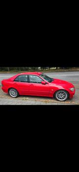 Lexus IS 300 - - - Lexus IS 300 mit Benzin-Antrieb