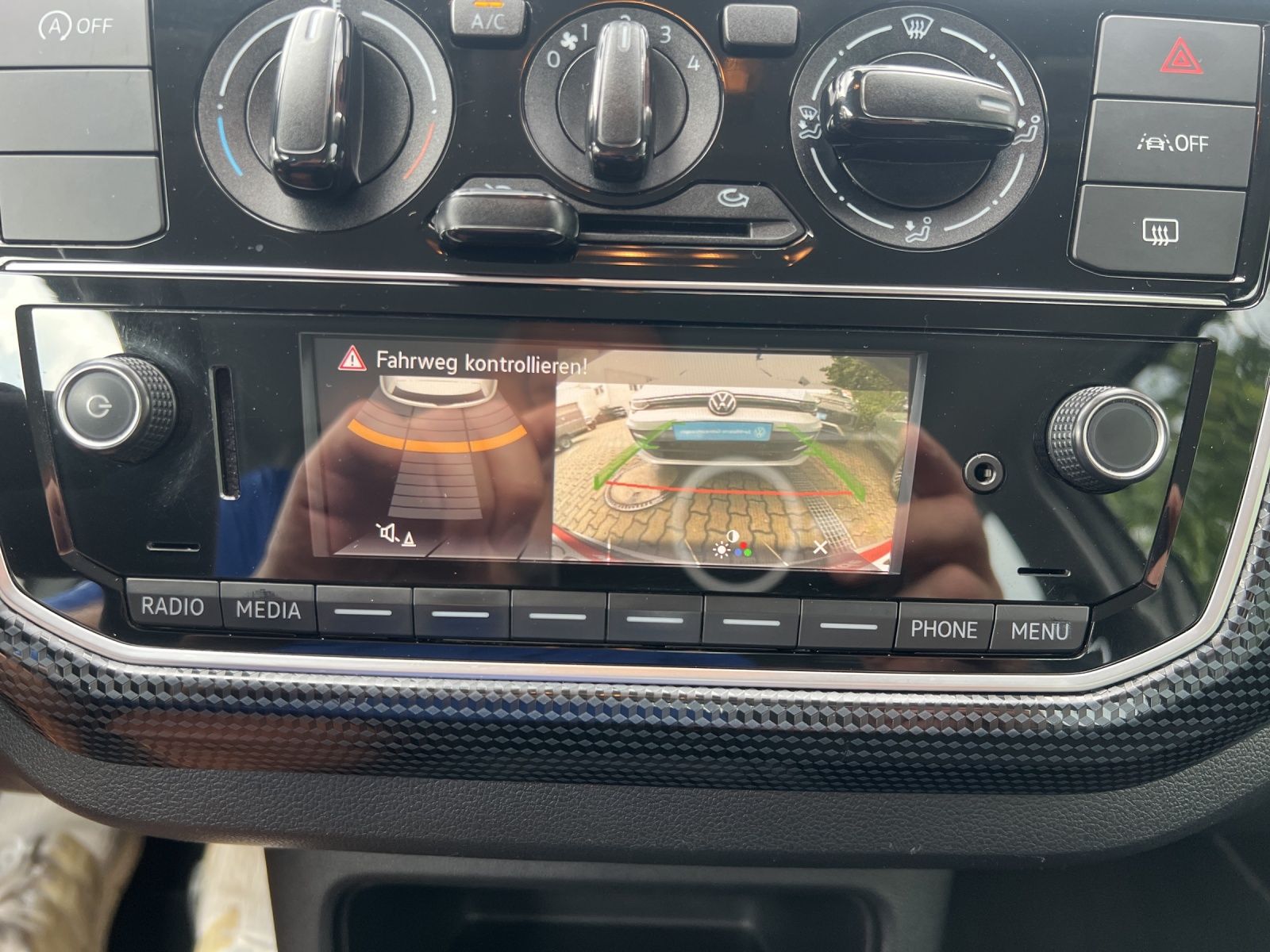 Fahrzeugabbildung Volkswagen up! 1.0 Basis Klima DAB GRA RFK