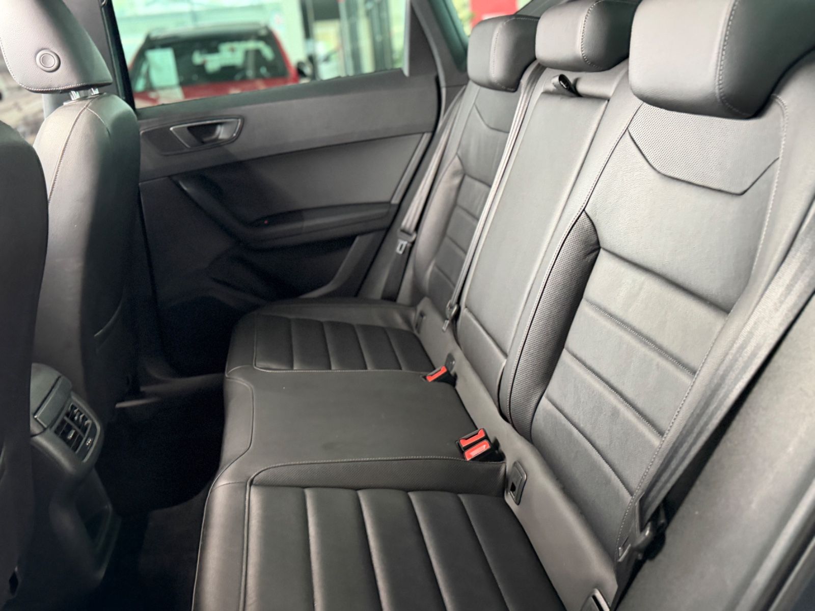 Fahrzeugabbildung SEAT Ateca 2.0 TDI Xcellence 4Drive 360°-Kamera ACC