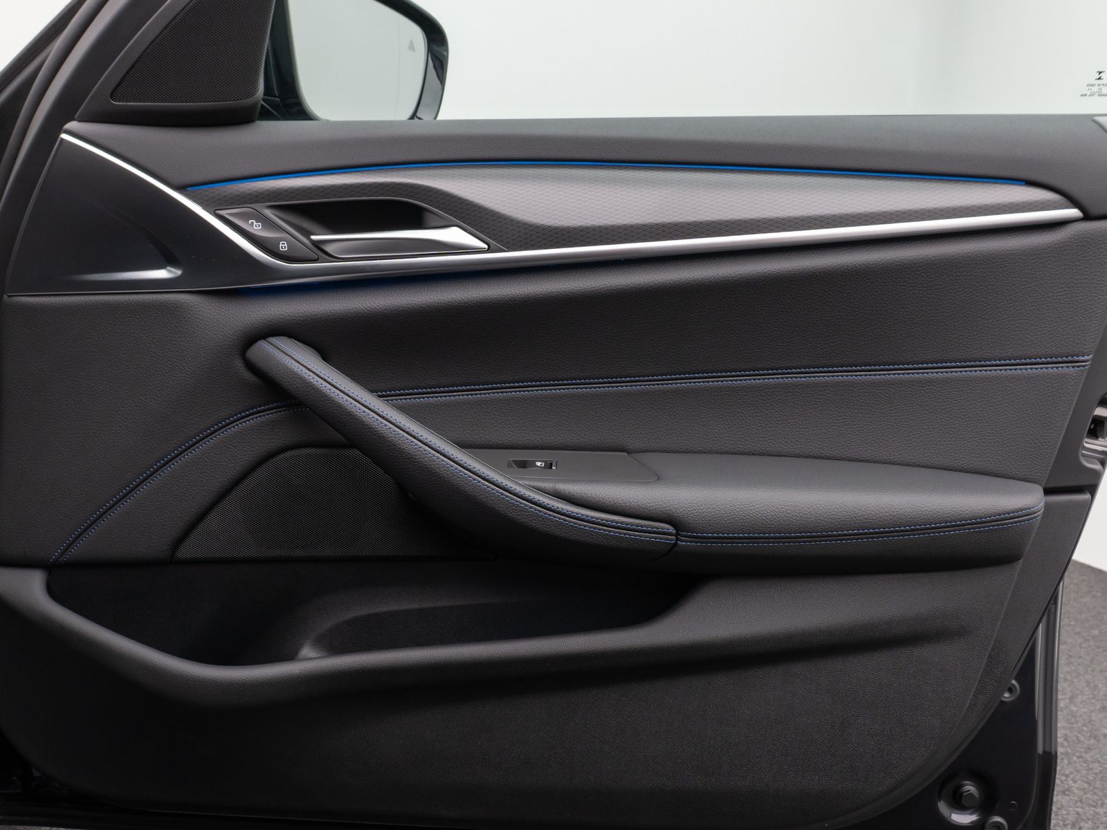 Fahrzeugabbildung BMW 520e M Sport Kamera Laser HUD DAB HiFi Komfort