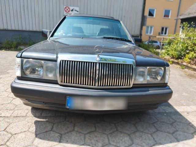 Mercedes-Benz     Mercedes-Benz 190 E 2.0 Automatic  ...