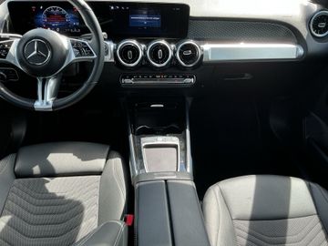 Mercedes GLB 200 - 12