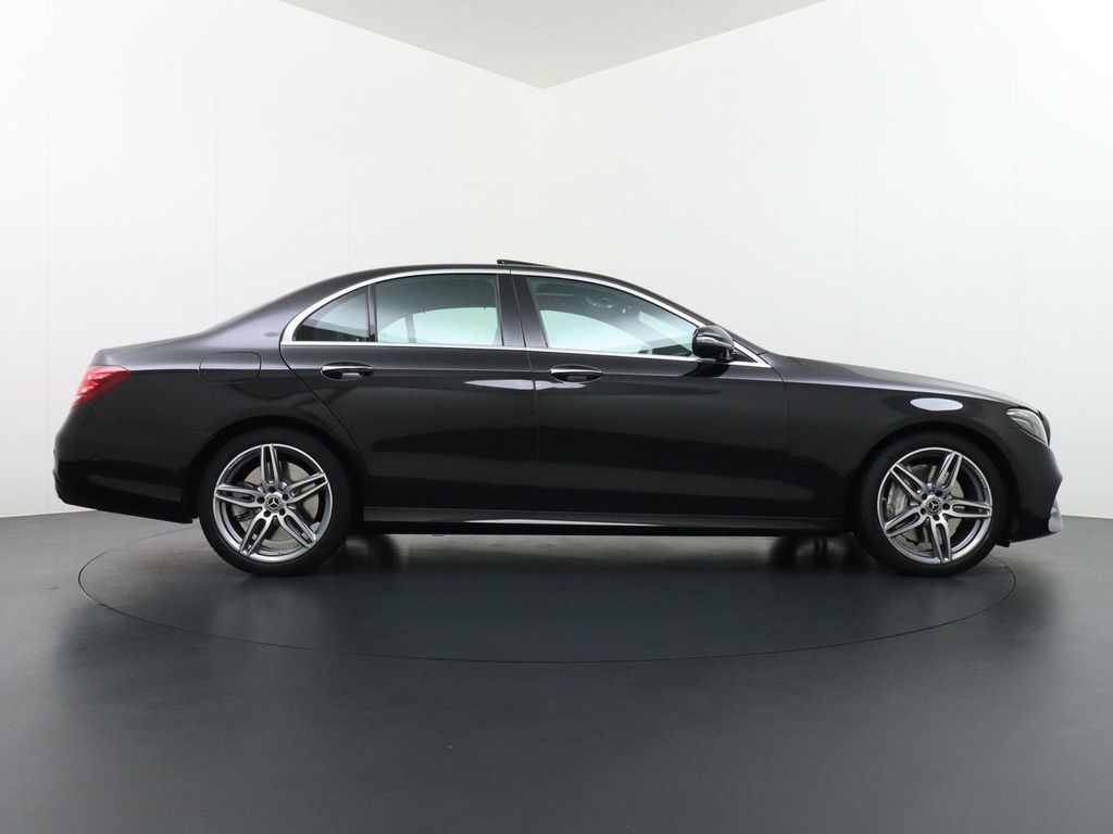 Mercedes-Benz E 400 4Matic Premium Plus AMG Styling Schiebedac