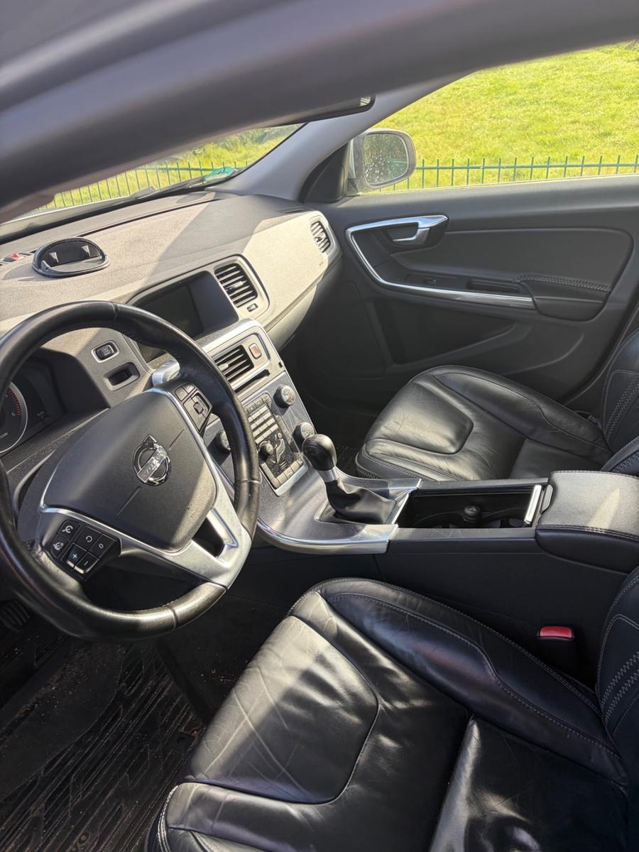 Volvo V60 2011 — photo 5
