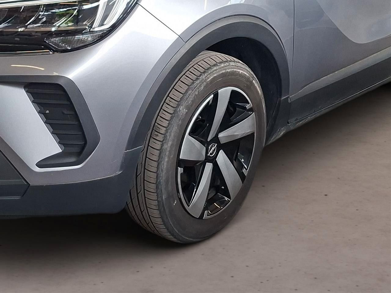 Fahrzeugabbildung Opel Crossland (X) 1.2 EDITION NAVI/LED/KAMERA/TEMP.