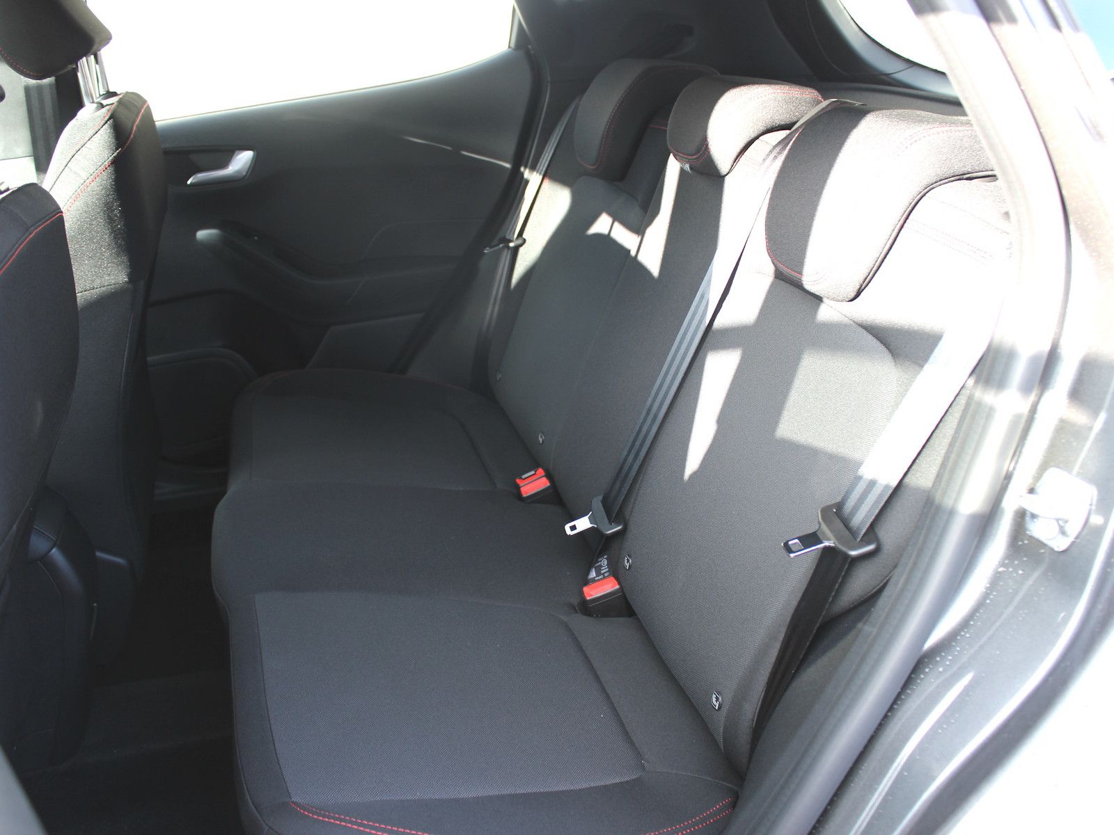 Fahrzeugabbildung Ford Fiesta ST-Line X 1,0 EcoBoost Hybrid