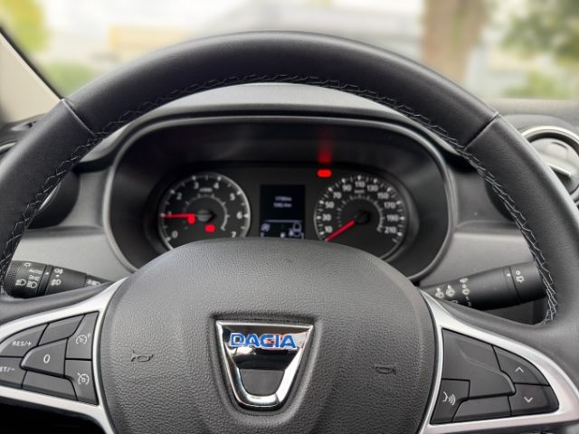 Fahrzeugabbildung Dacia Duster Comfort TCe 130 2WD SHZ DAB Temp PDC Berg