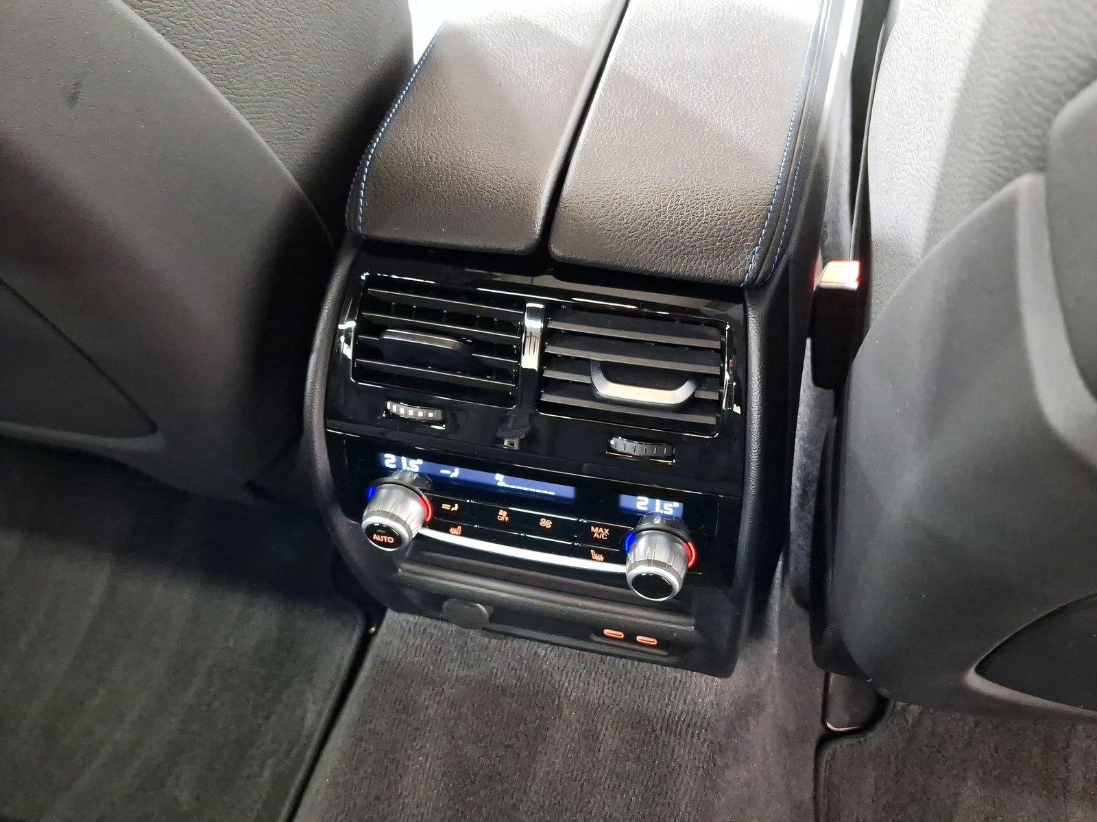 BMW M550i xDrive Limousine M Sport Standheizung AHK