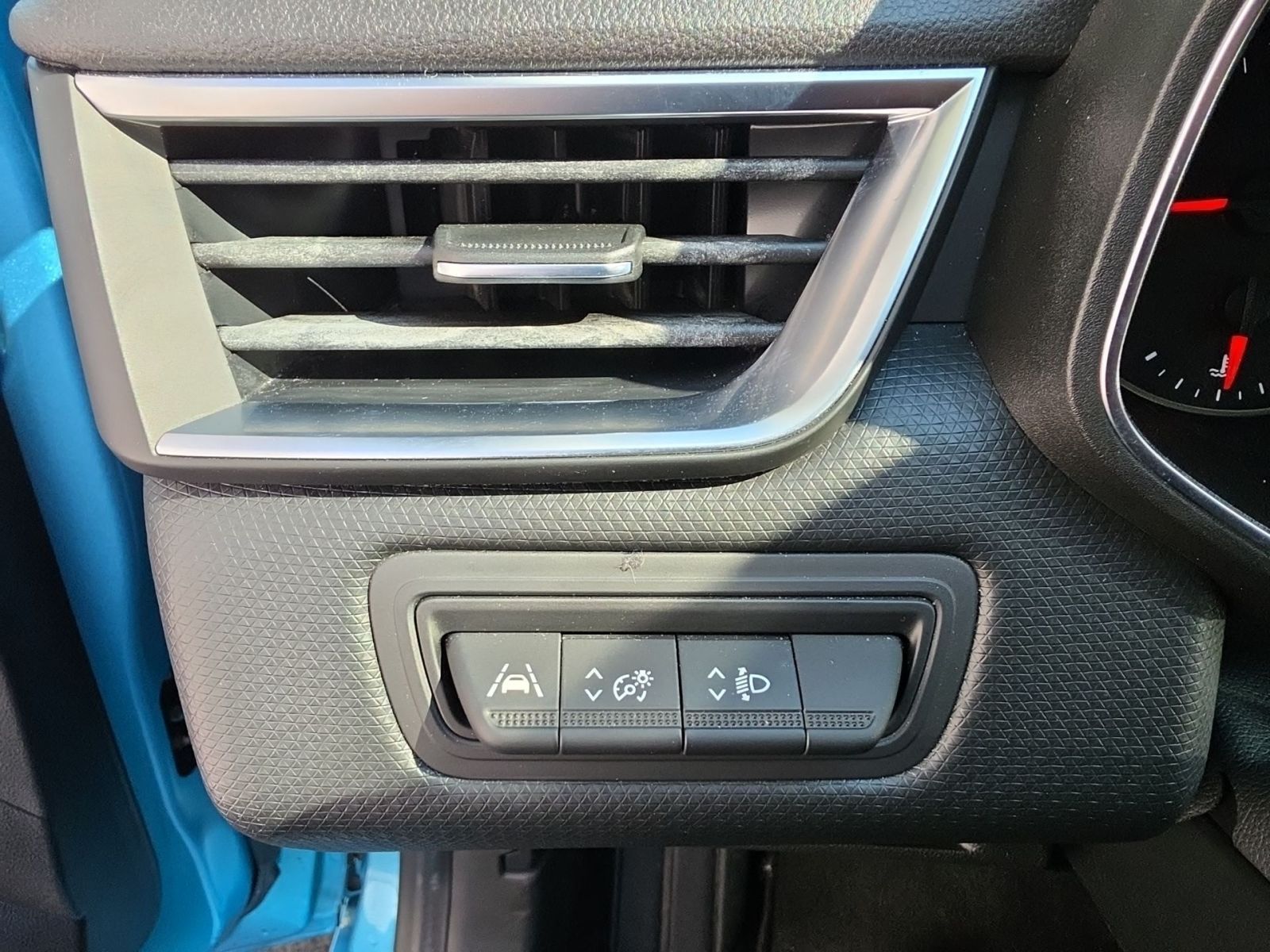 Fahrzeugabbildung Renault Clio V 1.0 SCe 75 Experience*ALLWETTER*KLIMA*NAV