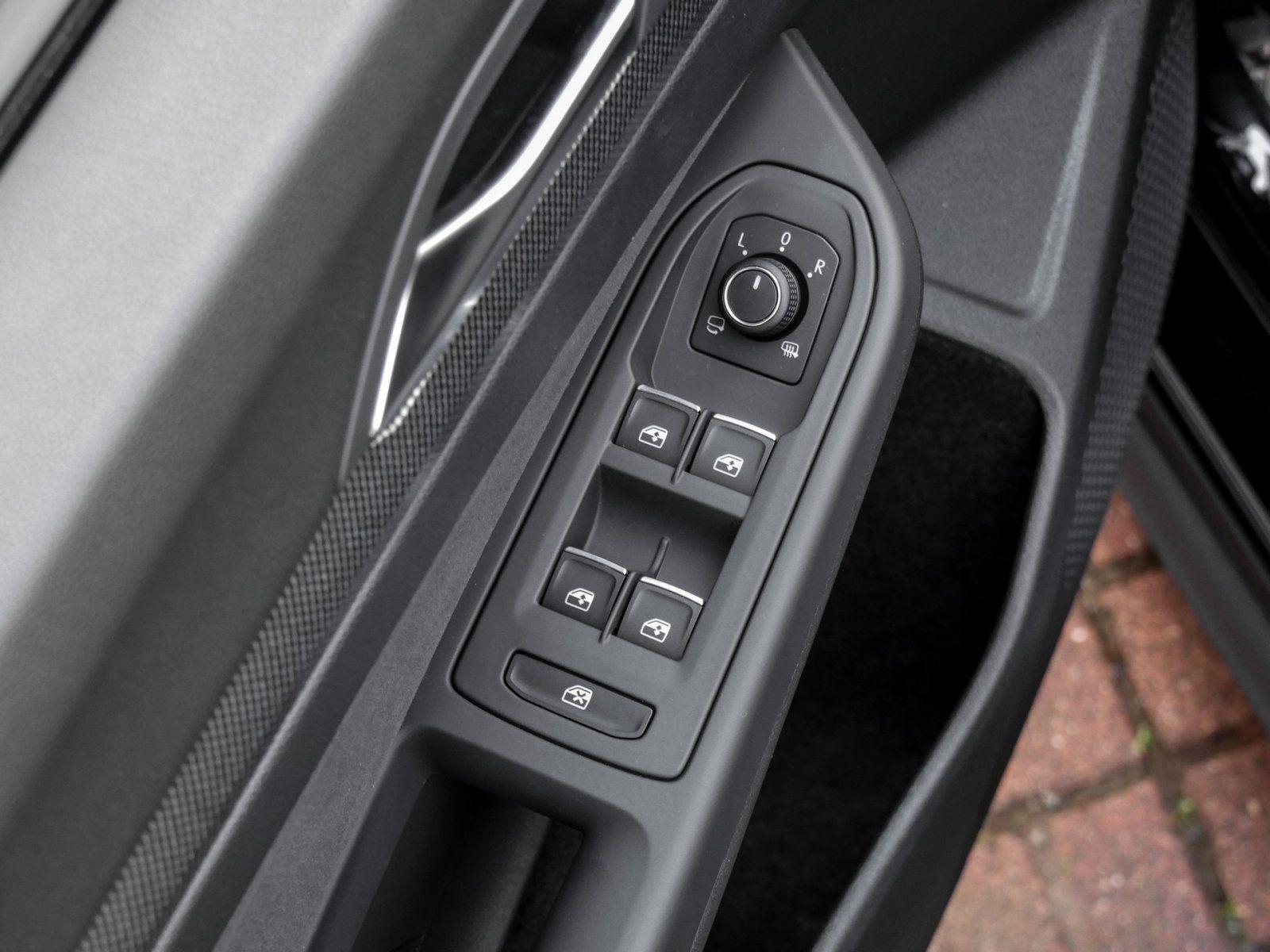 Volkswagen Golf VIII GTI 2.0 TSI ACC AHK PANO MATRIX LED HU, миниатюра 14