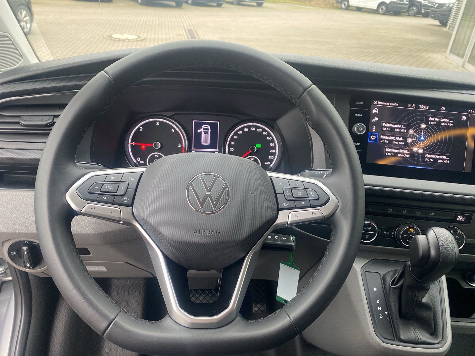 Fahrzeugabbildung Volkswagen T6 Caravelle T6.1 LR Trendline LED PDC