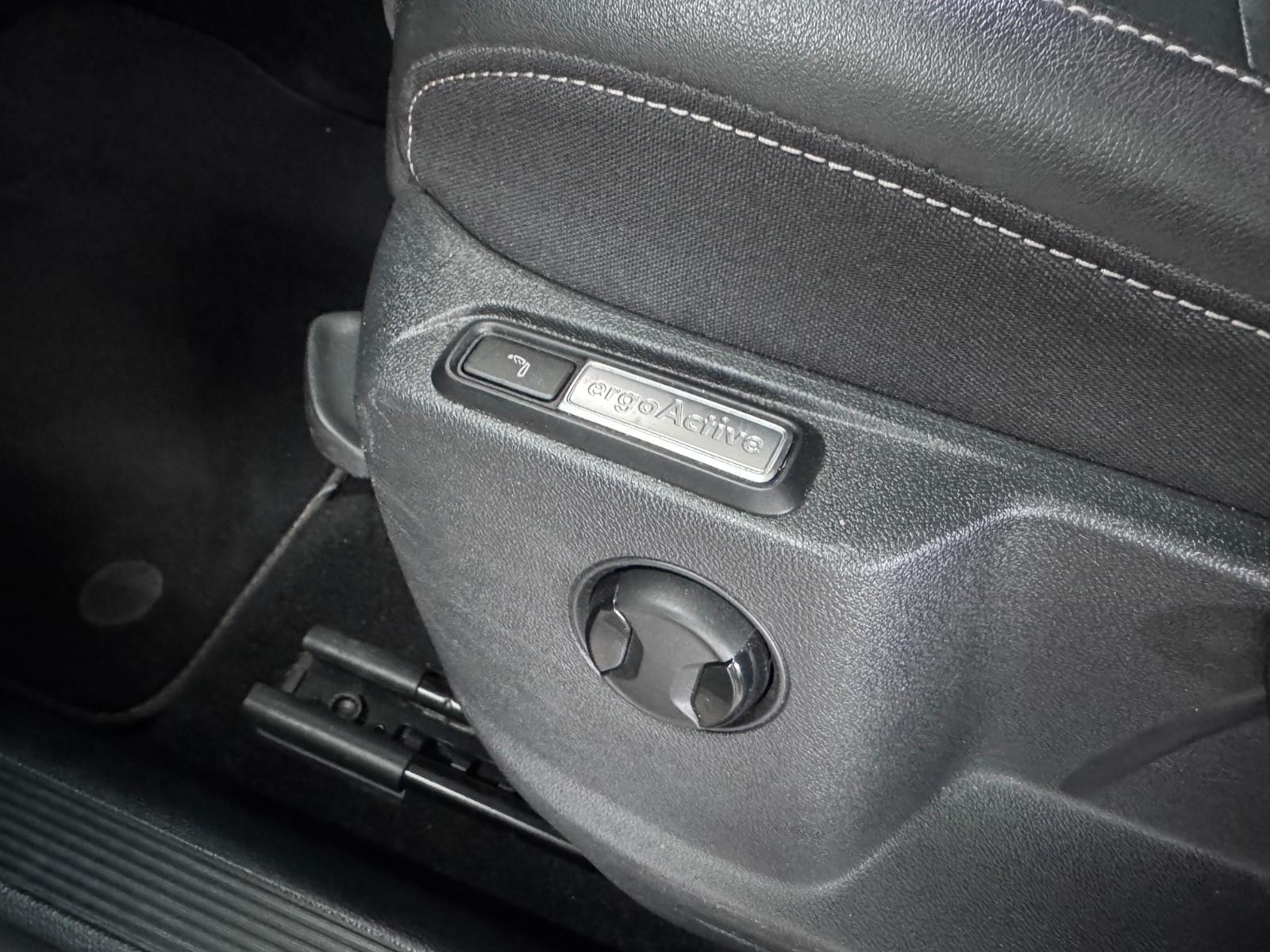 Volkswagen T-Roc R-Line 4Motion*AHK*KAMERA*MASSAGE*DIGI TAC, миниатюра 29