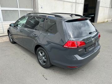 Volkswagen Golf - 5