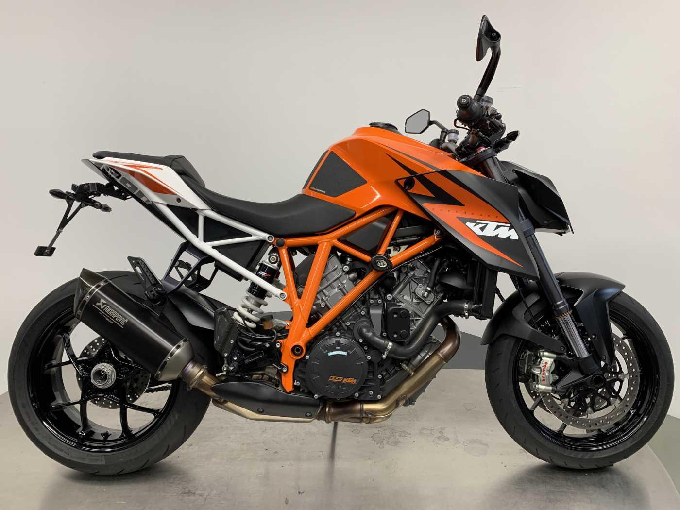 KTM 1290 Super Duke R *Service+Reifen neu*