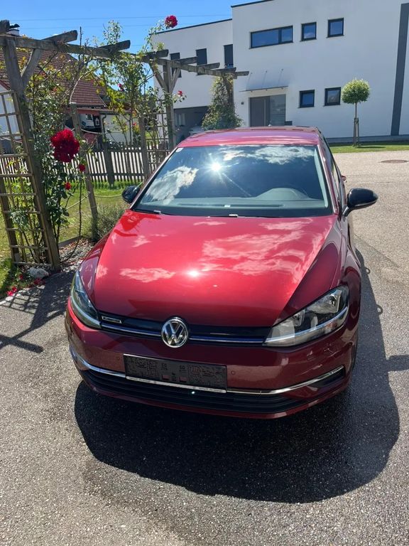 Image of Volkswagen Golf