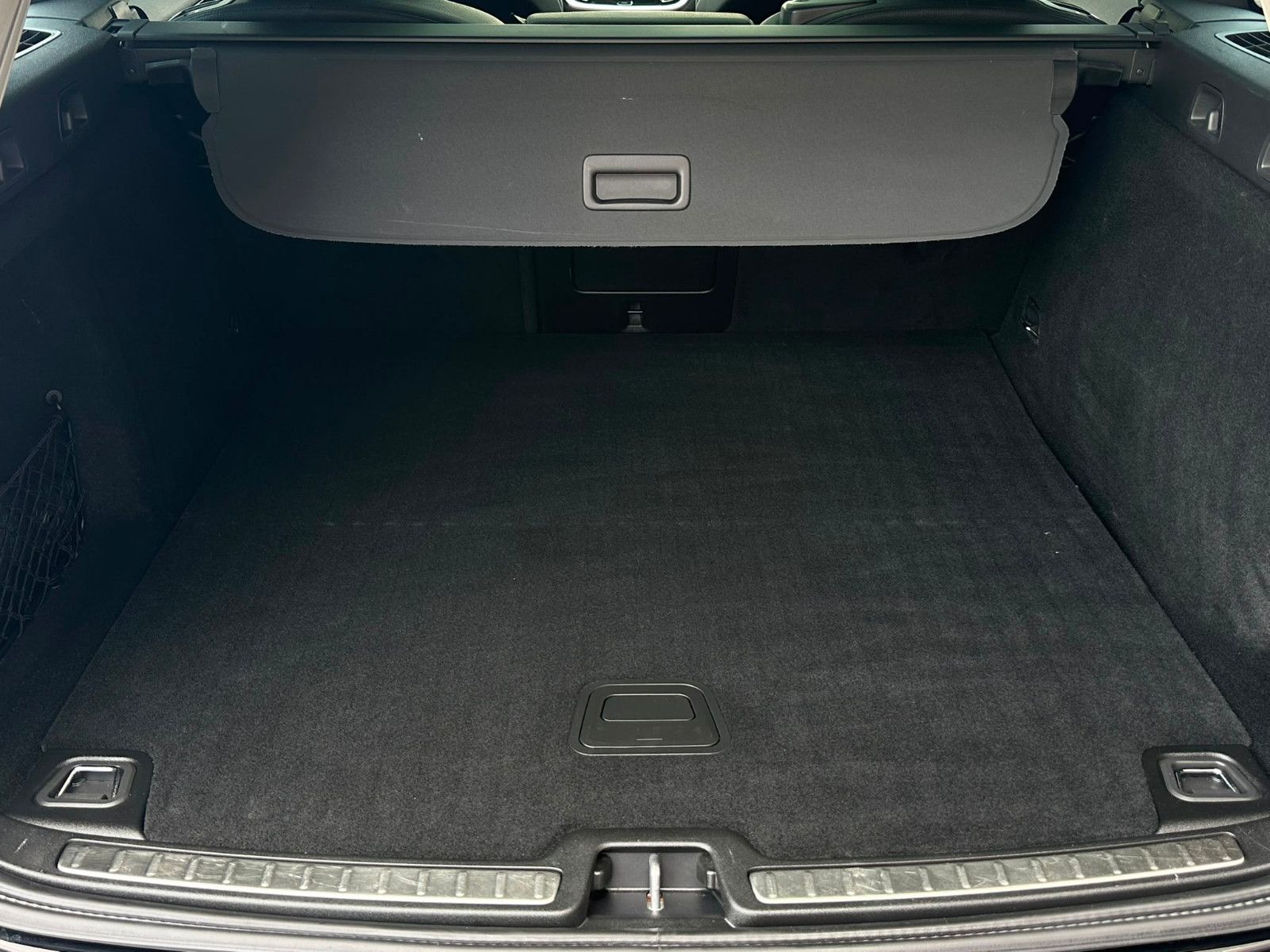 Volvo V60 Kombi R Design Expression Recharge Plug-In H foto 9