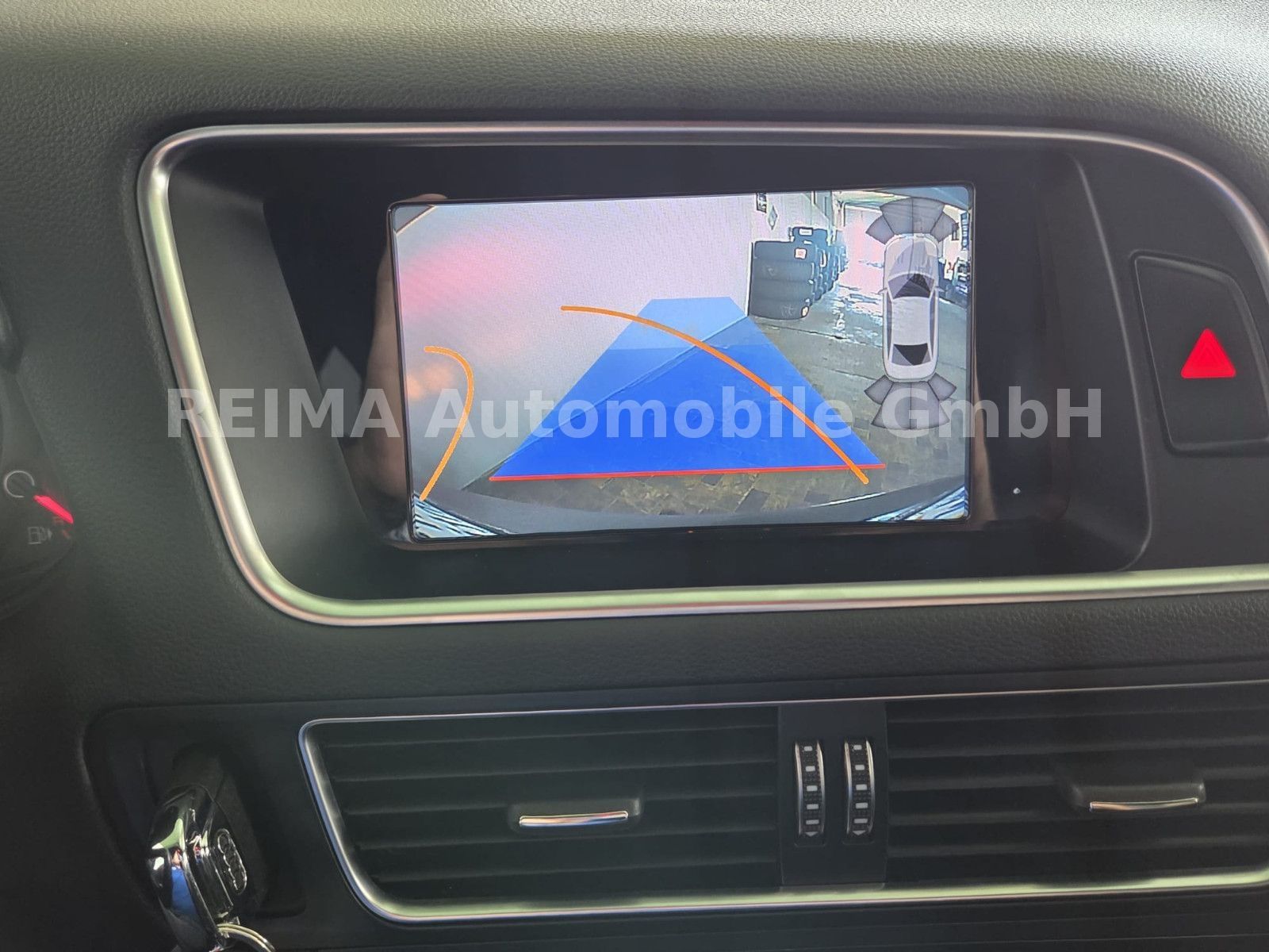 Fahrzeugabbildung Audi Q5 3.0 TDI quattro, S-Line