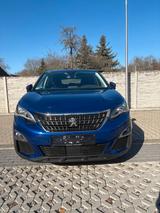 Peugeot 3008 1.2 PureTech 130 Active - Peugeot 3008 mit Benzin-Antrieb: Blau