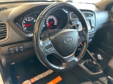 MYAUTOCENTER – Gebraucht- und Jahreswagen mit Werkstattservice in Pfaffenhofen Hyundai i20 *TÜV:828*KLIMA*TEMPO*CARPLAY*PDC*CAM*