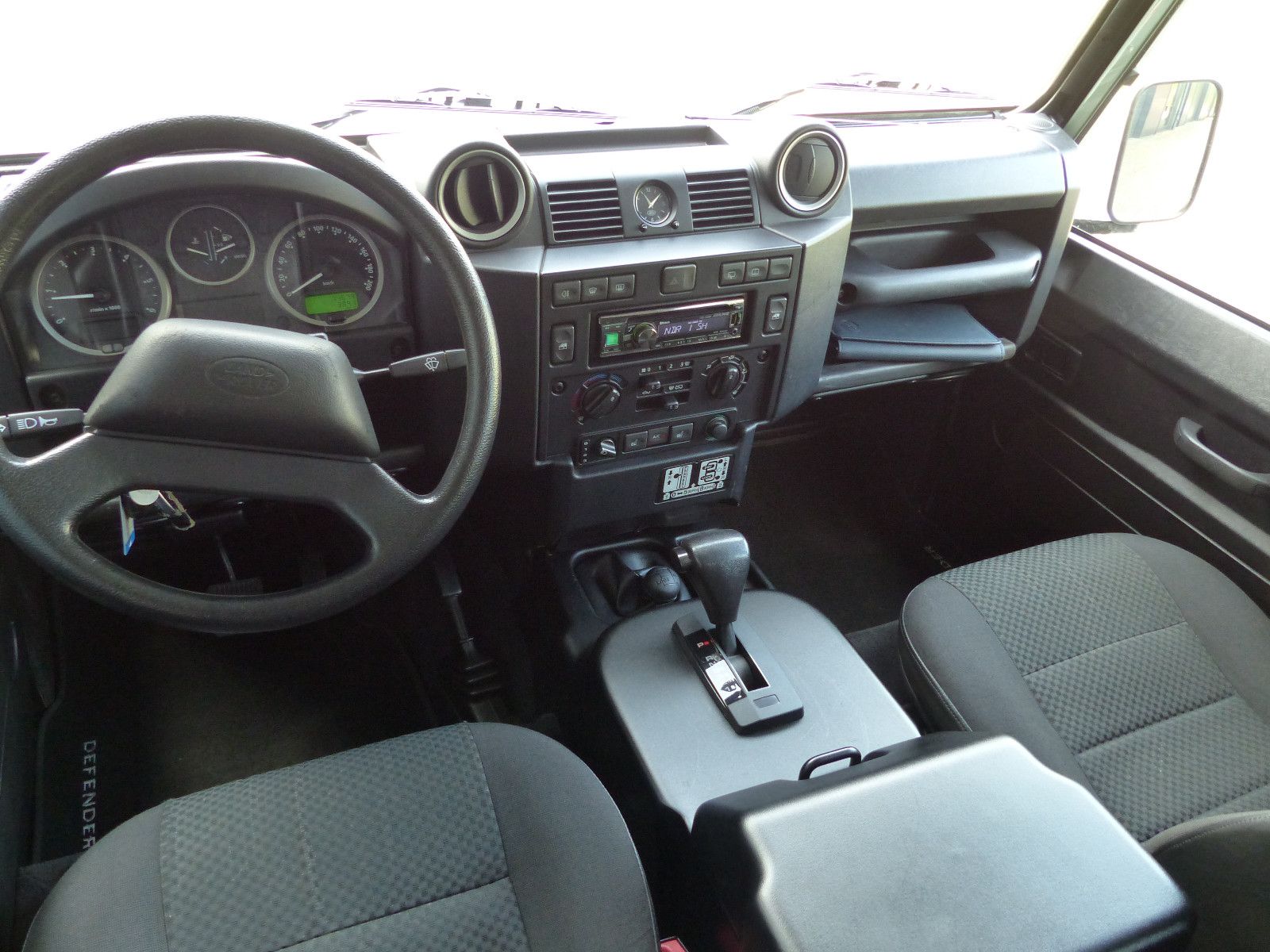 Fahrzeugabbildung Land Rover Defender 110 D AUTOMATIK !!