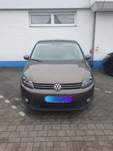 Volkswagen Touran 1.6 TDI - Volkswagen Touran mit Benzin-Antrieb: Kleinbus, 1.6